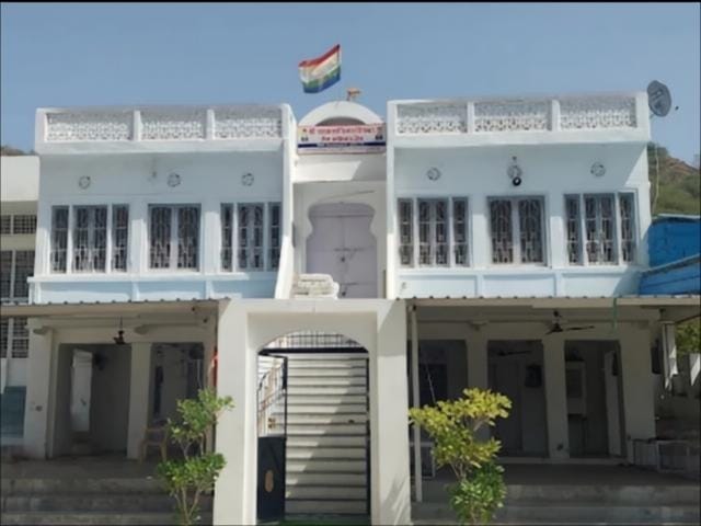 Shantinath Mandir Pipli